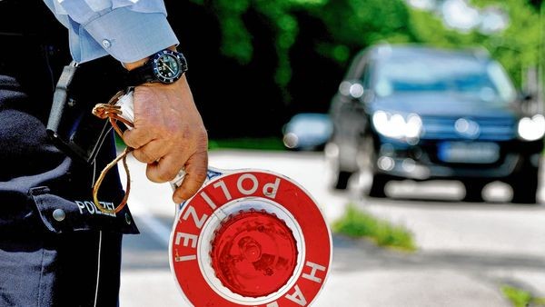 Polizei stoppt Raser in Velbert: 158 km/h bei erlaubten 70