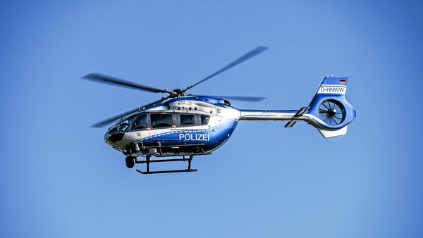 Polizei sucht in Velbert vermisstes Kind mit Hubschrauber