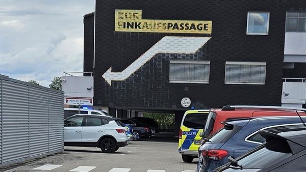 Schüsse in Velbert: Waffe bei Hochzeitskorso beschlagnahmt