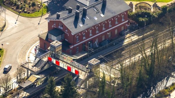 VRR-Bericht: Zwei Velberter Bahnhöfe schneiden schlecht ab