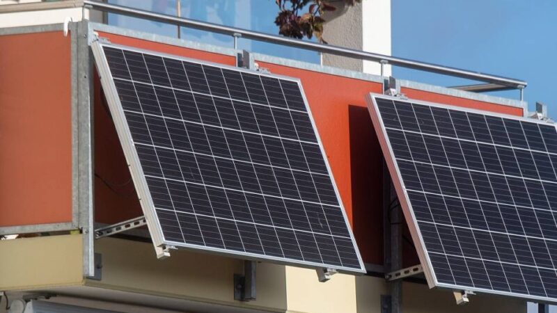 Velbert-Neviges: Neues Angebot im Klimaquartier Neviges: Kostenloser Balkonkraftwerk-Workshop