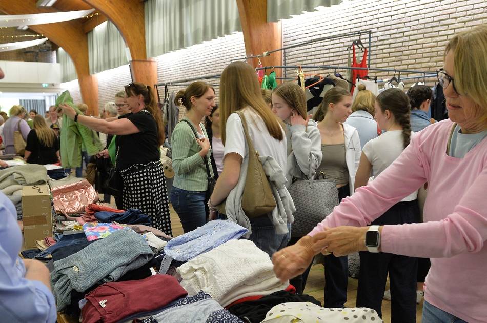 Shopping: Erster Mädelsflohmarkt in Wülfrath wird zum Erfolg