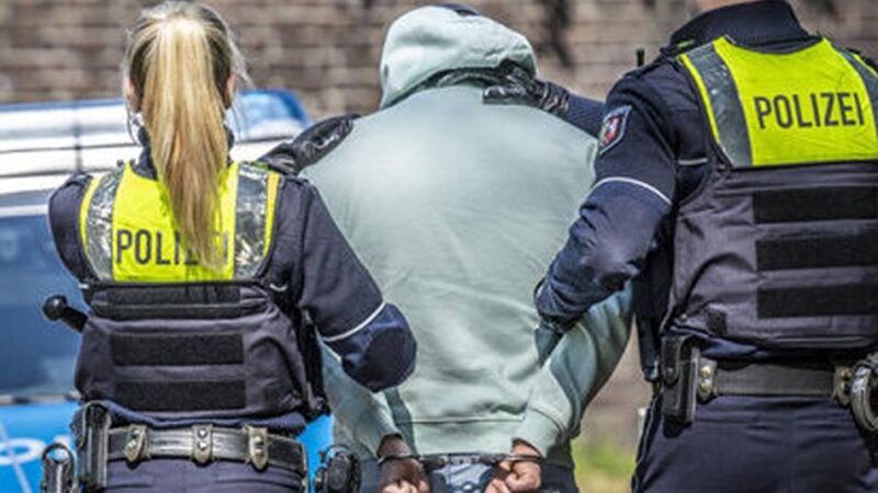 Gerichtsprozess: Velberter fehlt im Gericht und kassiert Haftbefehl