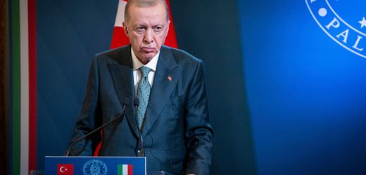 Türkei: Die Selbstauflösung der PKK ist ein Erfolg für Recep Tayyip Erdoğan – aber mit Risiken