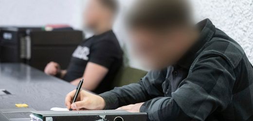Stuttgart: Männer wegen 51 Bombendrohungen vor Gericht