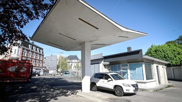 Neues Leben für Ex-Tankstelle? Bauprojekt in Velbert stockt
