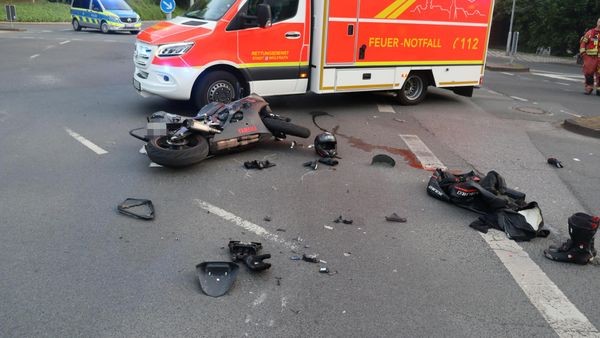 Nach Unfall in Velbert: Motorradfahrer schwer verletzt