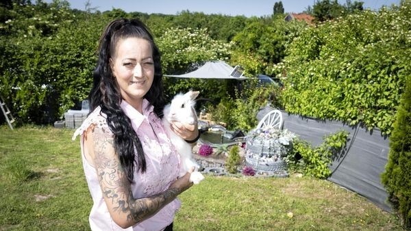Velberterin Carina hat einen ganzen Garten für Tiere in Not