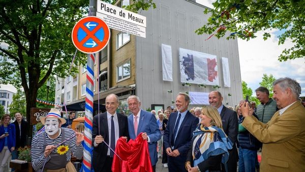 Dieser Heiligenhauser Platz ist ein Zeichen für Freundschaft