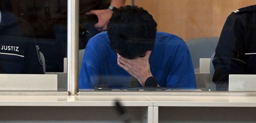 Solingen: Angeklagter gesteht Messerangriff im Prozess