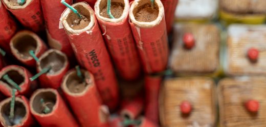 Sachsen-Anhalt: Polizei findet 120 Kilo Pyrotechnik in Wohnung