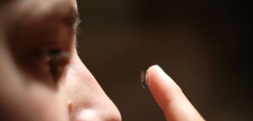 Neuartige Kontaktlinse ermöglicht Sehen mit geschlossenen Augen