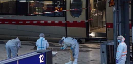 Hamburg: Messerangreiferin wollte kurz vor der Tat offenbar nach Paris fliegen
