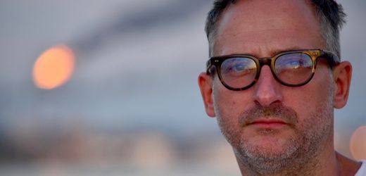 Roland Schimmelpfennig: Der Reigen der Liebe in neuem Roman