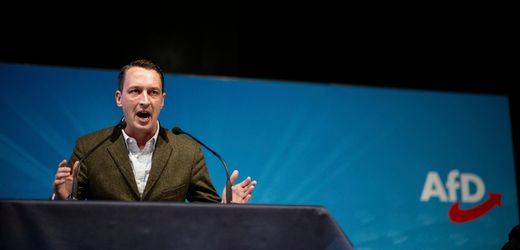 Matthias Helferich: E-Mails über Rassenlehre und Gewaltfantasien belasten AfD-Abgeordneten schwer