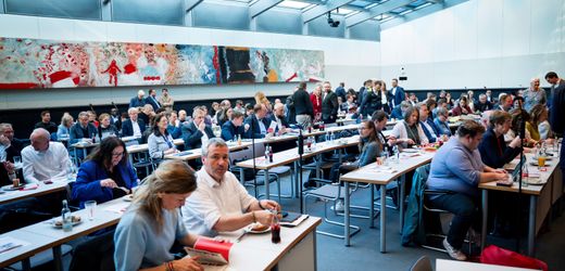 Streit mit SPD-Fraktion: Entscheidung um Größe des künftigen AfD-Sitzungssaals steht bevor