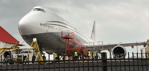 Donald Trump: US-Regierung nimmt Luxus-Jumbo von Katar offiziell an