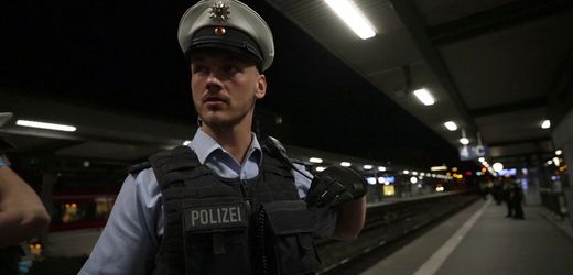 Brennpunkt Hauptbahnhof: Drogen, Gewalt und Elend – SPIEGEL TV