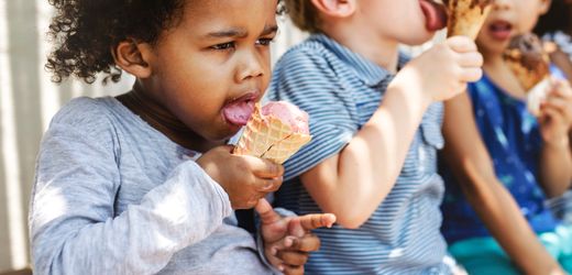 Zucker: So bringen Sie Ihren Kindern einen gesunden Umgang mit Süßigkeiten bei