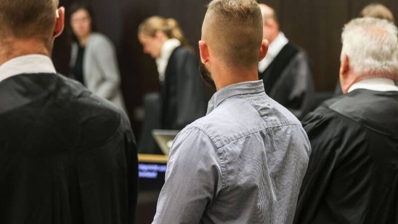 Prozess in Düsseldorf: Polizist schießt Flüchtenden in Rücken – „Habe keine Wahl gehabt“