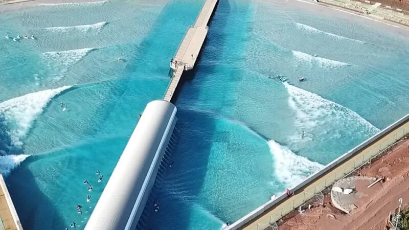 Stadt Krefeld legt Dokumente vor: Surfpark-Streit geht in die heiße Phase