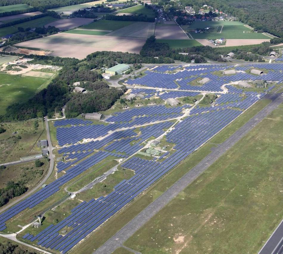 11.000 neue PV-Module installiert: Flughafen Weeze hat Mega-Solaranlage erweitert