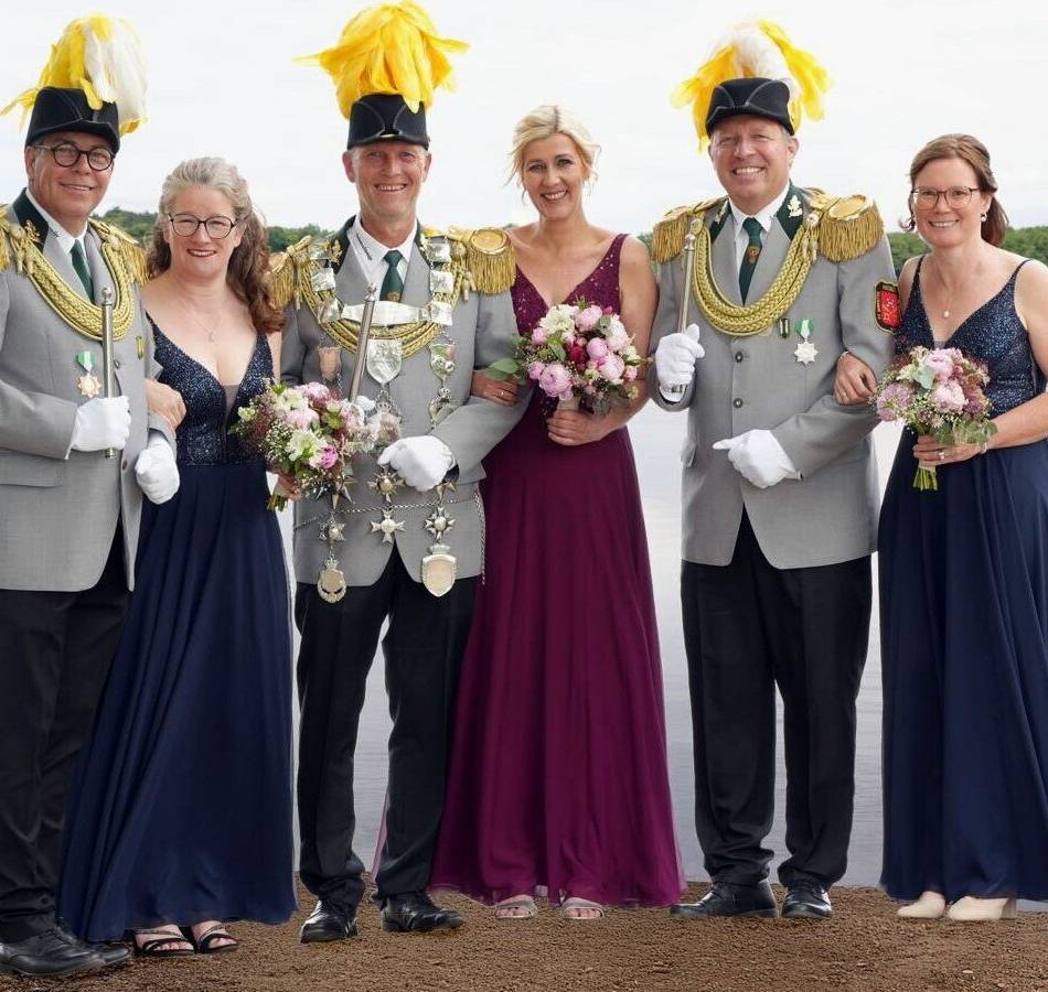 Schützenfest in Nettetal: Die St.-Hubertus-Bruderschaft Glabbach zieht auf