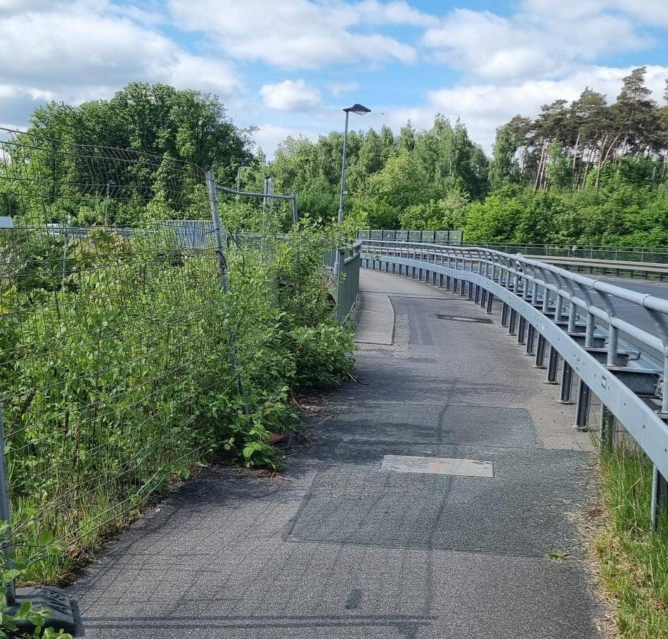 Ärger im Stadtteil: Bauzaun stört Höseler Ortseingang