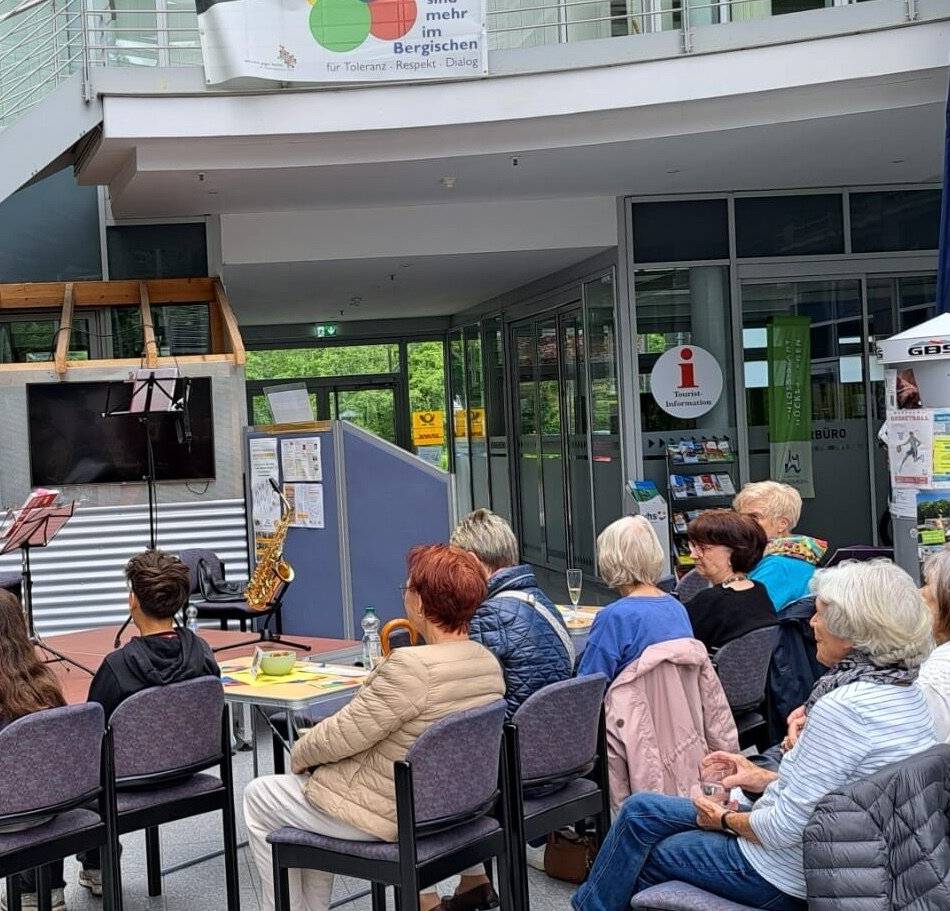 „An(ge)kommen“ in der Glashalle in Hückeswagen: Zufriedenes Fazit nach drei Wochen Ausstellung