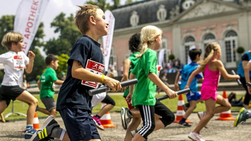 Lauftreff Düsseldorf-Süd: Laufwettbewerbe vor barocker Schloss-Kulisse