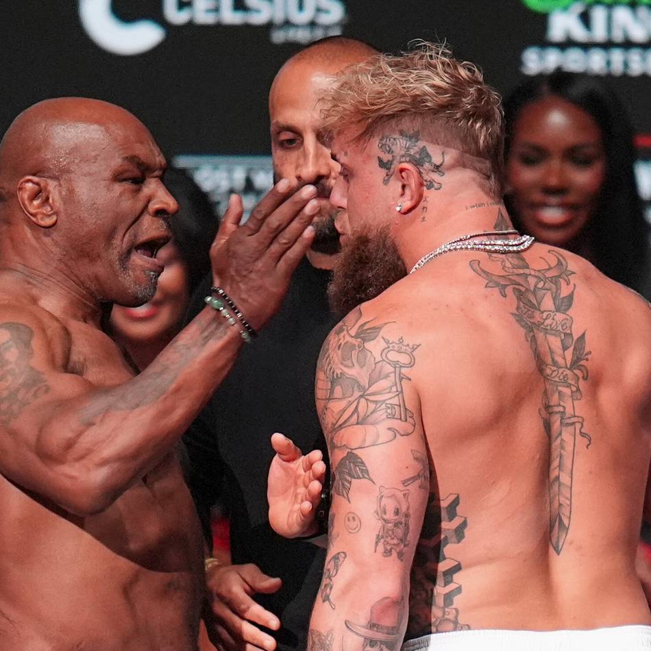 Vor dem Boxkampf: Mike Tyson verpasst dem Influencer Jake Paul eine Ohrfeige