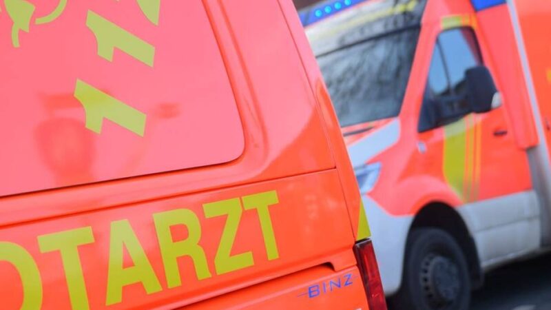 Nach schwerem Verkehrsunfall in Meerbusch: Verletzter Motorradfahrer ist außer Lebensgefahr