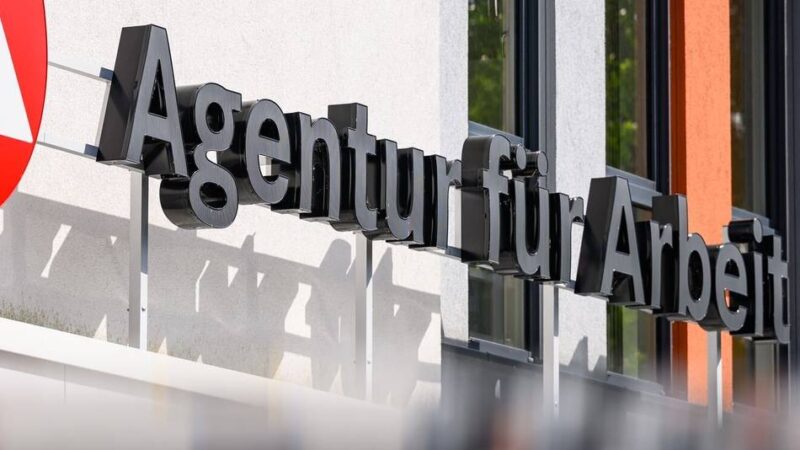 Agentur für Arbeit: Arbeitslosigkeit ist im Mai leicht gestiegen