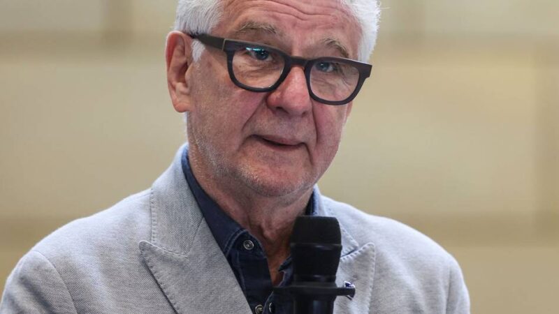 Marcel Reif in Düsseldorf: „Das ist wie Fort Knox gesichert. Wo sind wir denn?“
