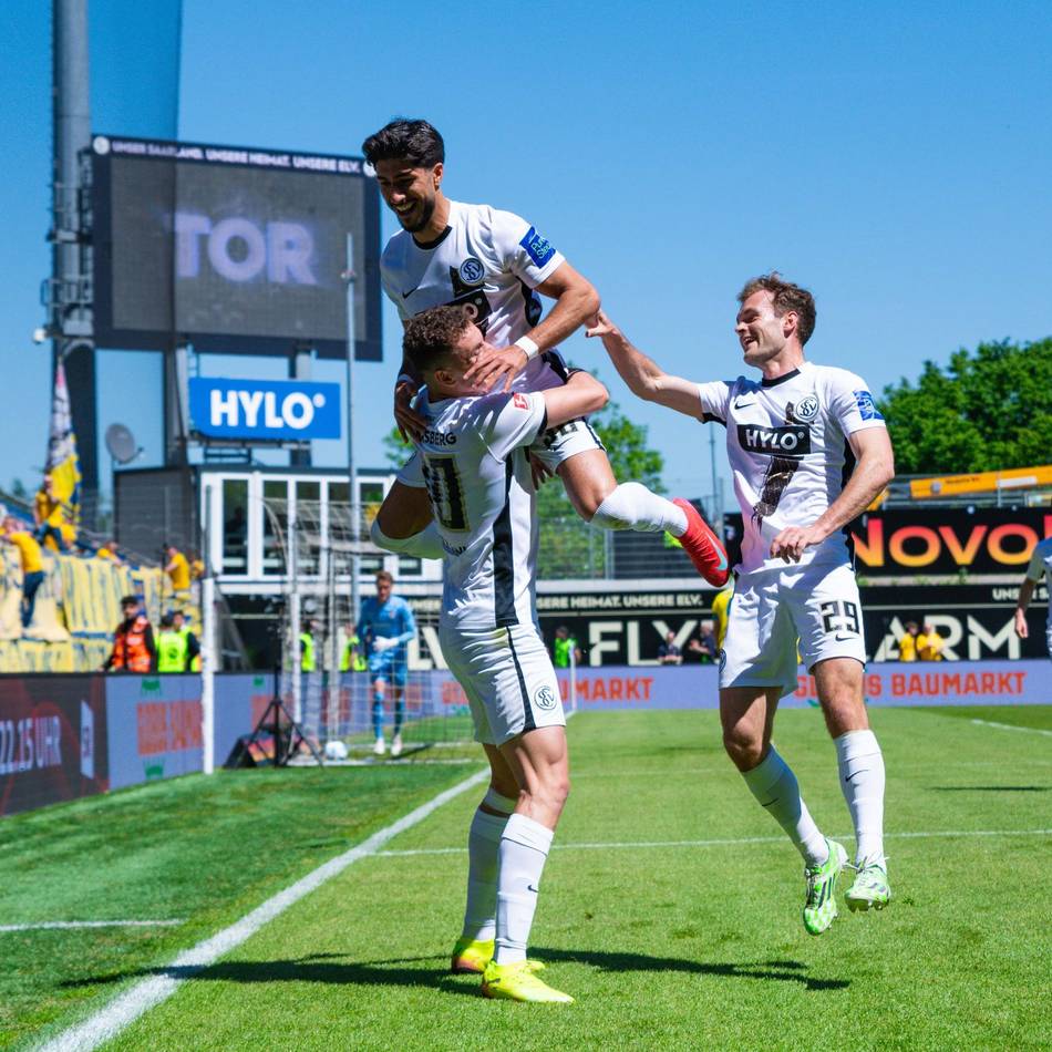 Dorfklub in der Relegation: Wie aus der SV Elversberg ein Bundesligist geformt wird