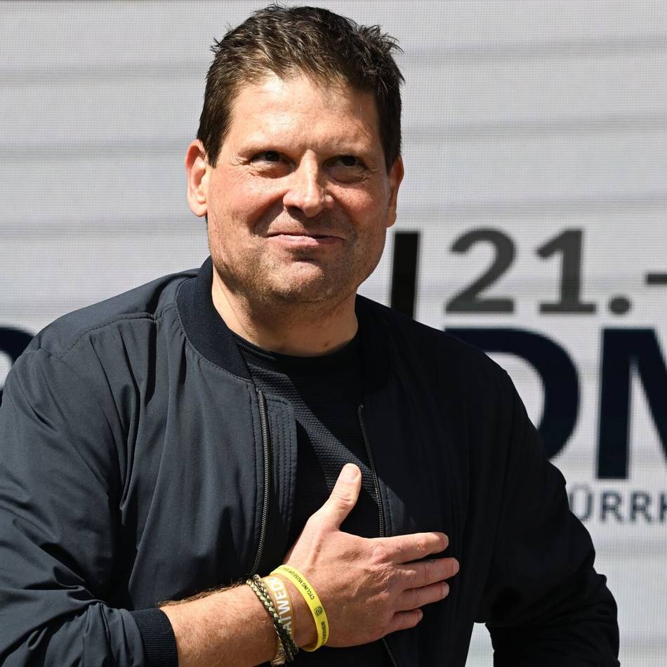 Von einem Auto angefahren: Ex-Radprofi Jan Ullrich meldet sich aus dem Krankenhaus