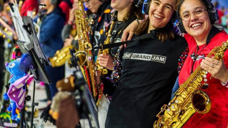 Größte live spielende Rock-Band: Rheinbergerin und ihre riesige Band knacken den Weltrekord