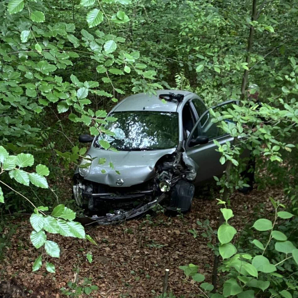 Auf der Kreisstraße 3 in Wermelskirchen: Autofahrerin schwebte nach Unfall in Lebensgefahr