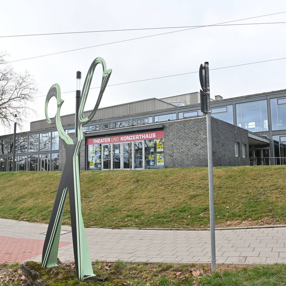 Eishalle als Ersatzstandort: Mangelhafter Brandschutz – Messe „Knife“ im Solinger Theater abgesagt