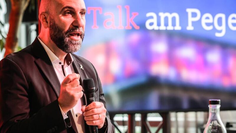 Diskussionen in Neuss über Extremismus: „Die radikalen Kräfte in den sozialen Medien sind mächtig“