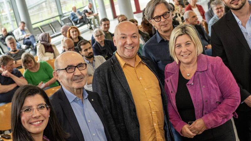 Veranstaltung „Mehr als du siehst“ in der Rathausgalerie: Kaarst zeigt sich von seiner buntesten Seite