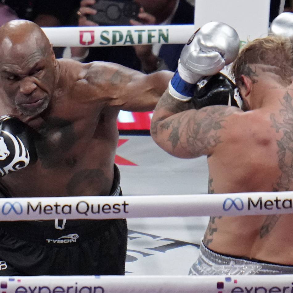 72.300 Zuschauer im Football-Stadion: Mike Tyson verliert Boxkampf gegen Jake Paul