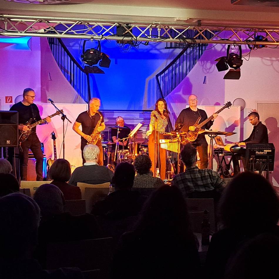 Düsseldorfer Band „Sunny Side Up“ erstmals zu Gast in Hückeswagen: Handgemachte Funk-Soul-Musik vermittelt Urlaubsfeeling