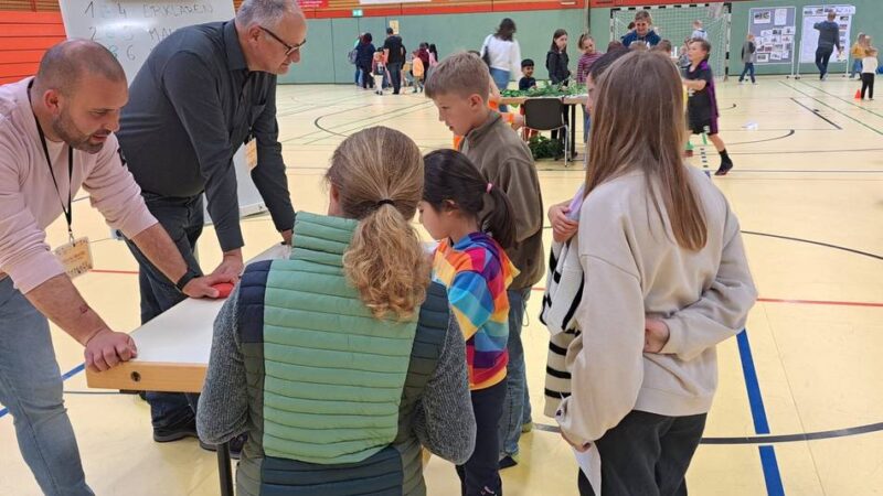 Abschluss der Hückeswagener Spielplatz-Aktion: Spannende Duelle bei Weltspieltag-Premiere