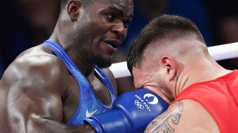 Halbfinale vor besonderer Kulisse: Boxer Tiafack hat Olympia-Bronze sicher – und will mehr