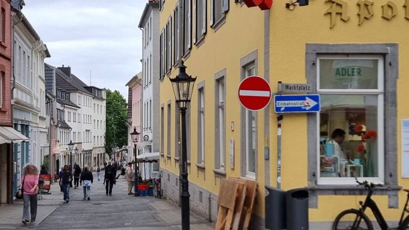 Düsseldorfer Straße: Pflasterarbeiten beginnen am Montag