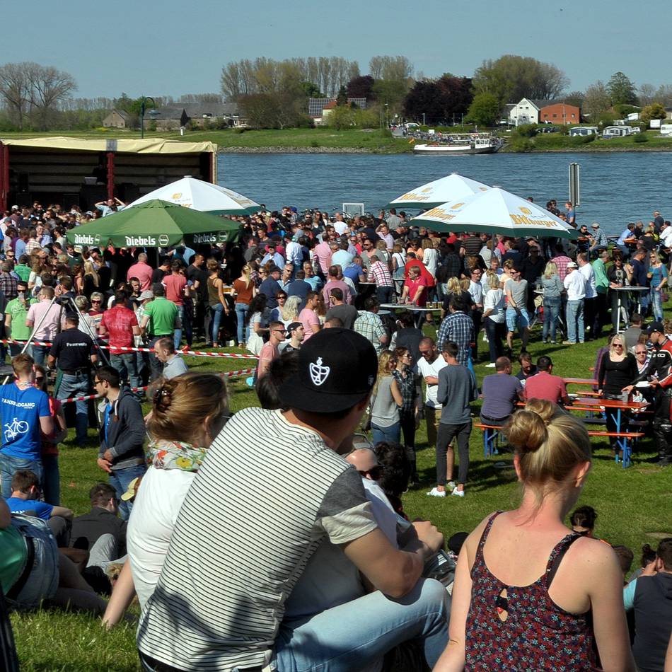 Grillen, Radeln, Live-Musik, Wettmelken: Das ist an Vatertag 2025 in Kleve und Umgebung los