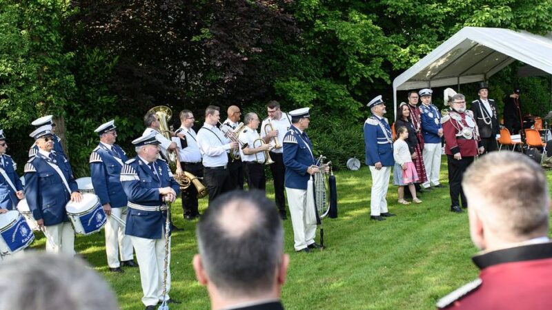 Sommerbrauchtum in Düsseldorf: Kalkumer Bruderschaft feiert zweimal mit viel Musik