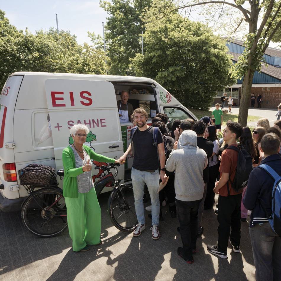 Bertha-von-Suttner-Gesamtschule in Dormagen: 200 Portionen Eis für Stadtradel-Sieger der Schulen