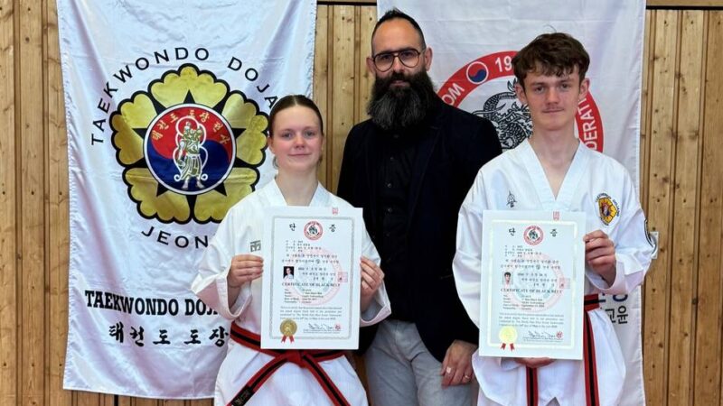 Sport in Radevormwald: Zwei neue Dan-Träger bei Tuspo Dahlhausen
